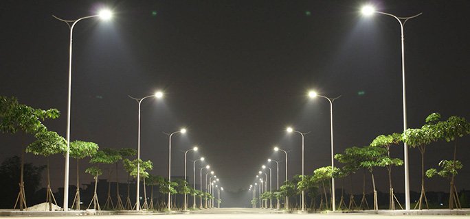 Tại sao báo giá đèn chiếu sáng đô thị lại có sự chênh lệch giữa các đơn vị?