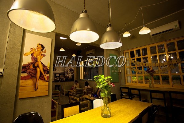 3 cách chọn đèn thả trần quán cafe phù hợp với phong cách quán