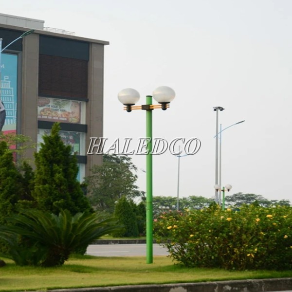 Cột đèn Arlequin sử dụng tại đường phố