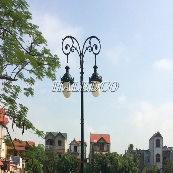 Cột đèn sân vườn SV10 tại khu dân cư