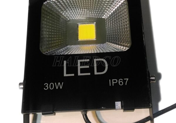 7 Đèn pha LED IP67 chiếu sáng ngoài trời tốt nhất 2023