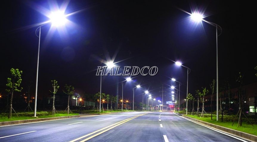 Đèn đường LED HLS26-100 chiếu sáng đô thị