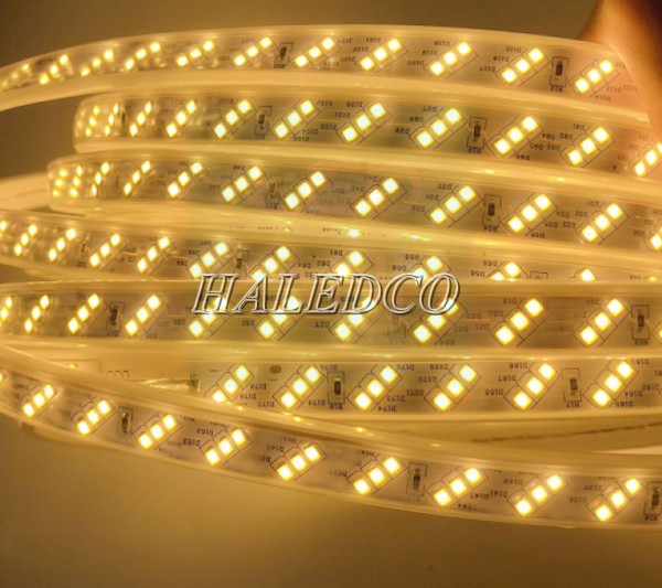 Đèn LED dây siêu sáng 220V 3 hàng LED 8w/m