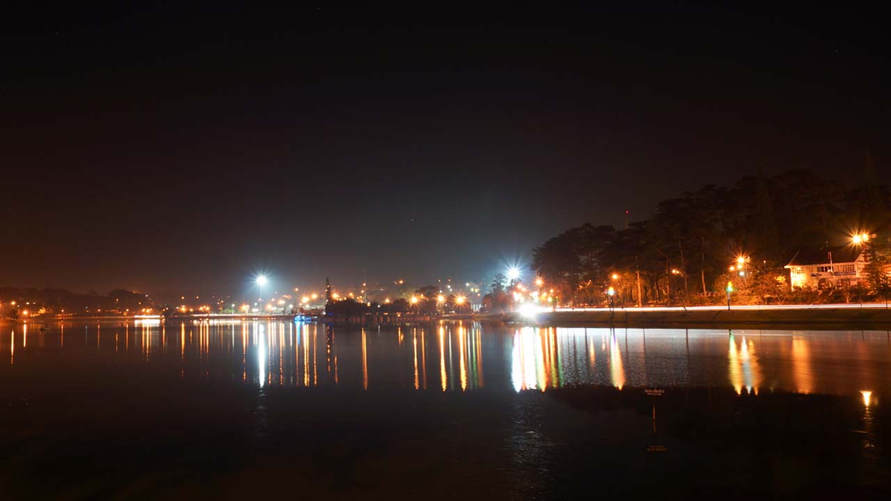Dự án lắp đặt đèn Chiếu sáng công viên quanh hồ Xuân Hương TP Đà Lạt