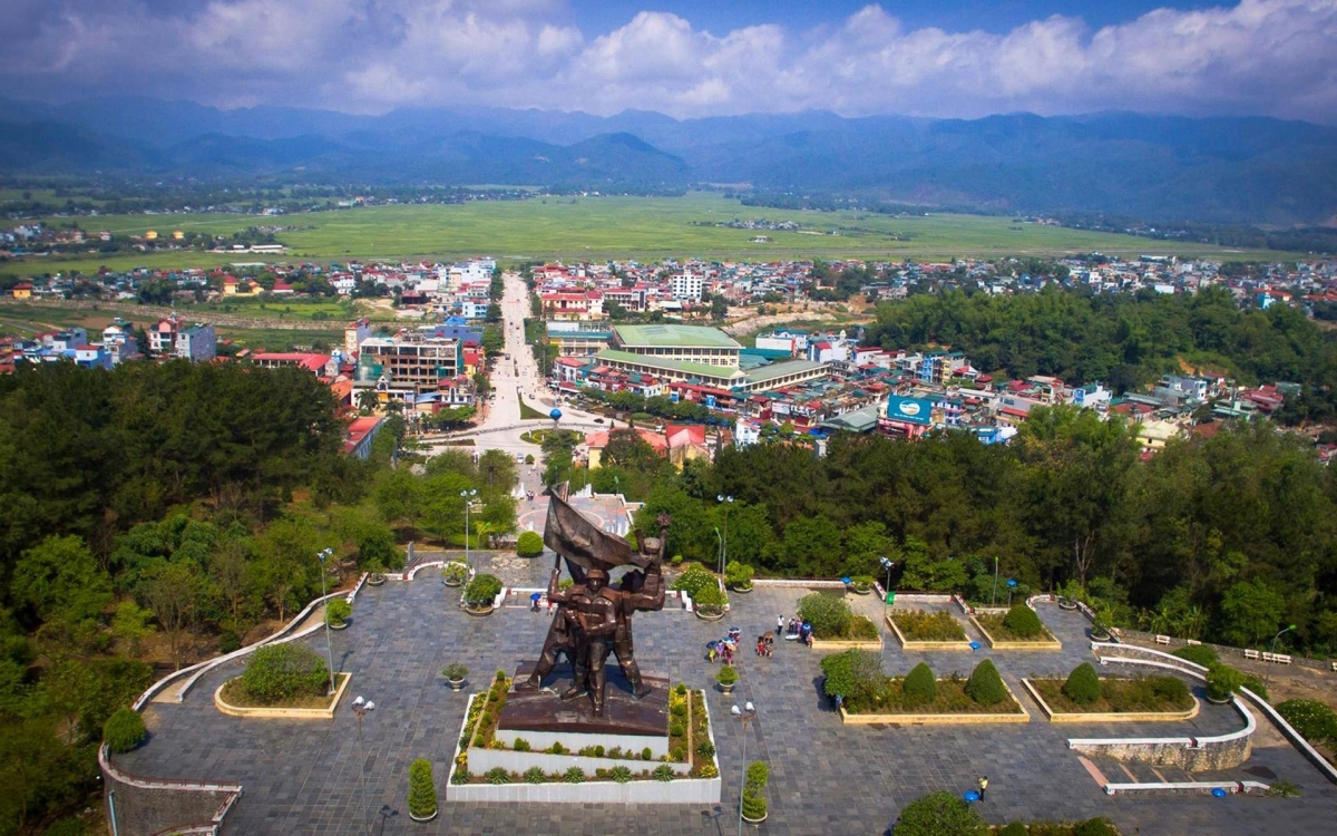 Dự án cung cấp đèn chiếu cây âm sàn cho Khu di tích Bác Hồ - Tân Trào, Tuyên Quang