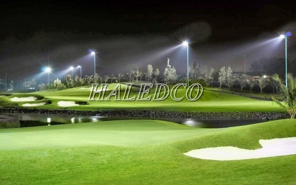Tư vấn cung cấp đèn chiếu sáng sân Golf trong Tp. Hồ Chí Minh