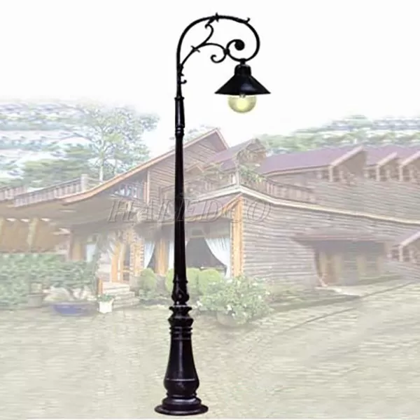 Cột đèn sân vườn 1 bóng HLV06-CH09-1-1MCT